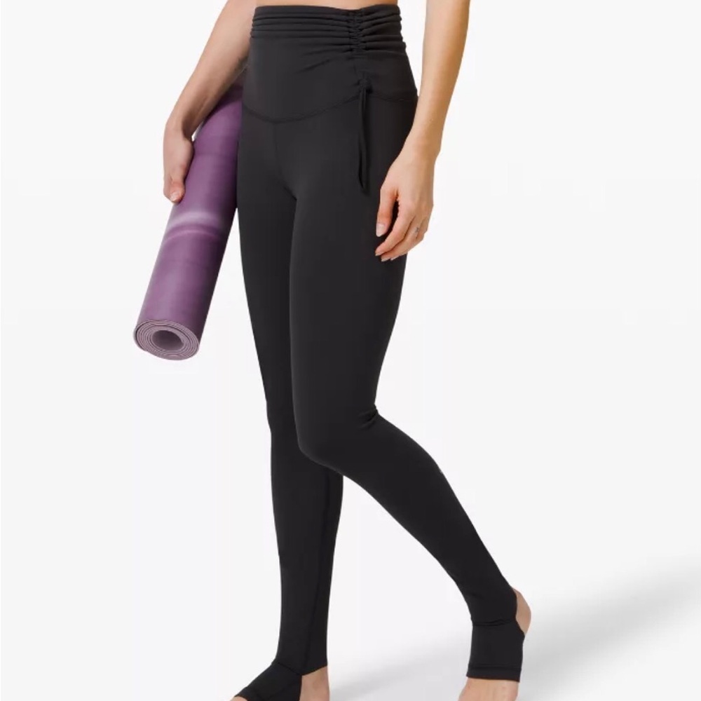 Lululemon Hug Your Core yoga pants leggings 28”